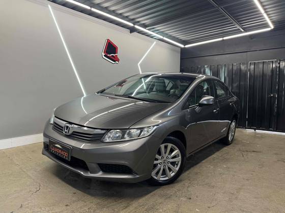 HONDA CIVIC 1.8 LXS 16V FLEX 4P AUTOMÁTICO
